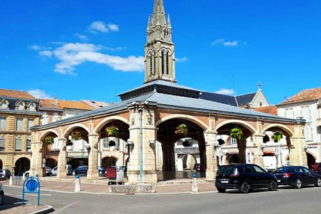 T2 Les Arcades Lägenhet Valence  Exteriör bild